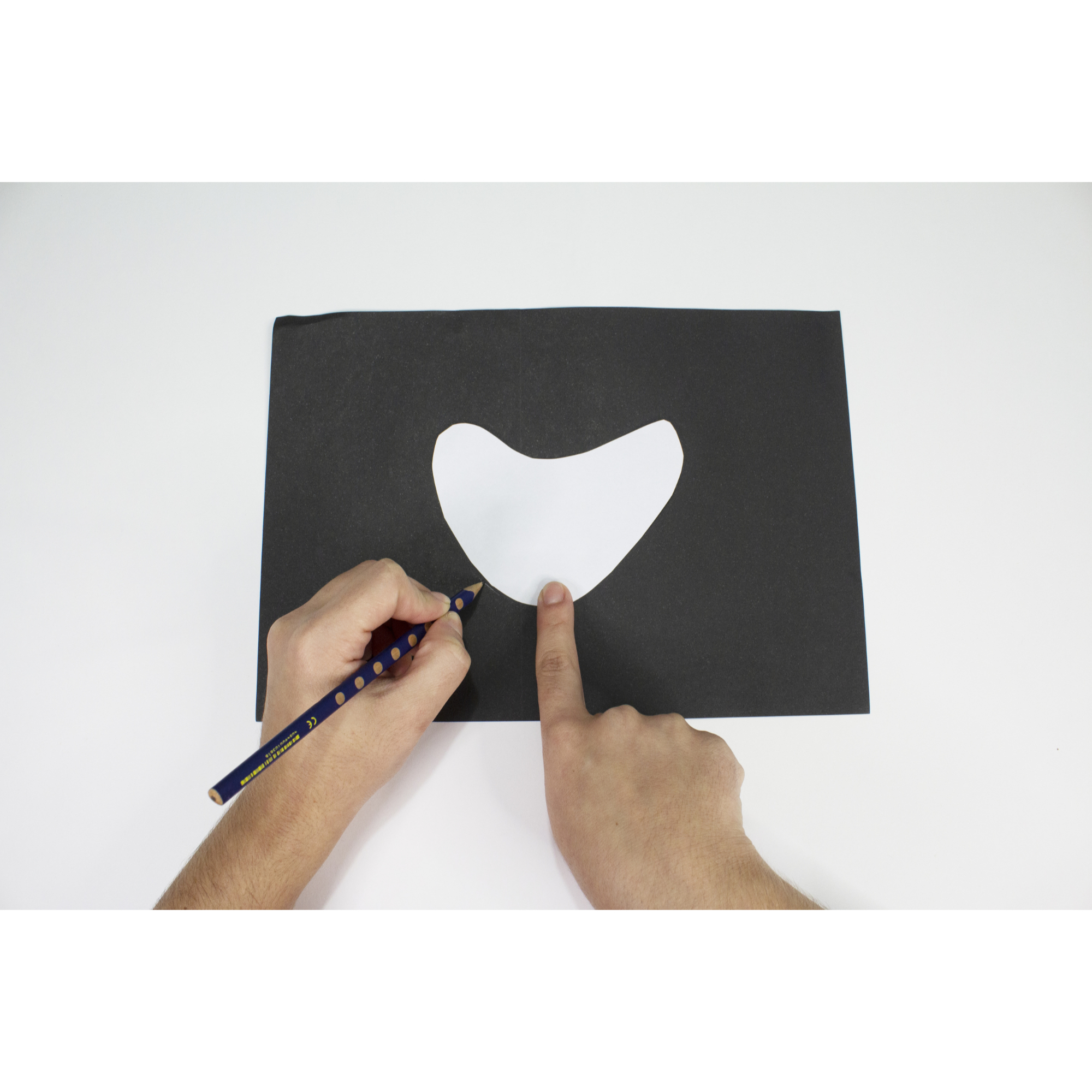 Pritt mostra o passo a passo para criar a “Boca do Palhaço”