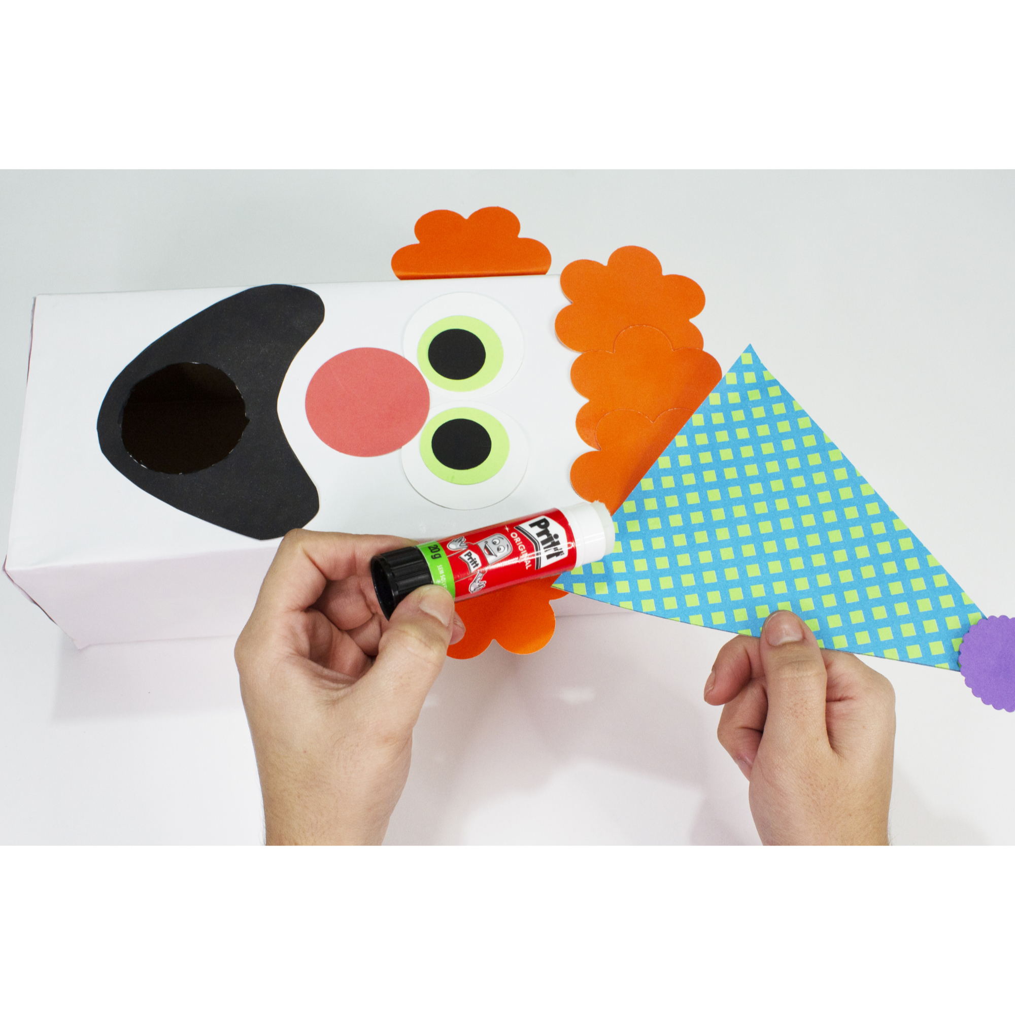 Pritt mostra o passo a passo para criar a “Boca do Palhaço”