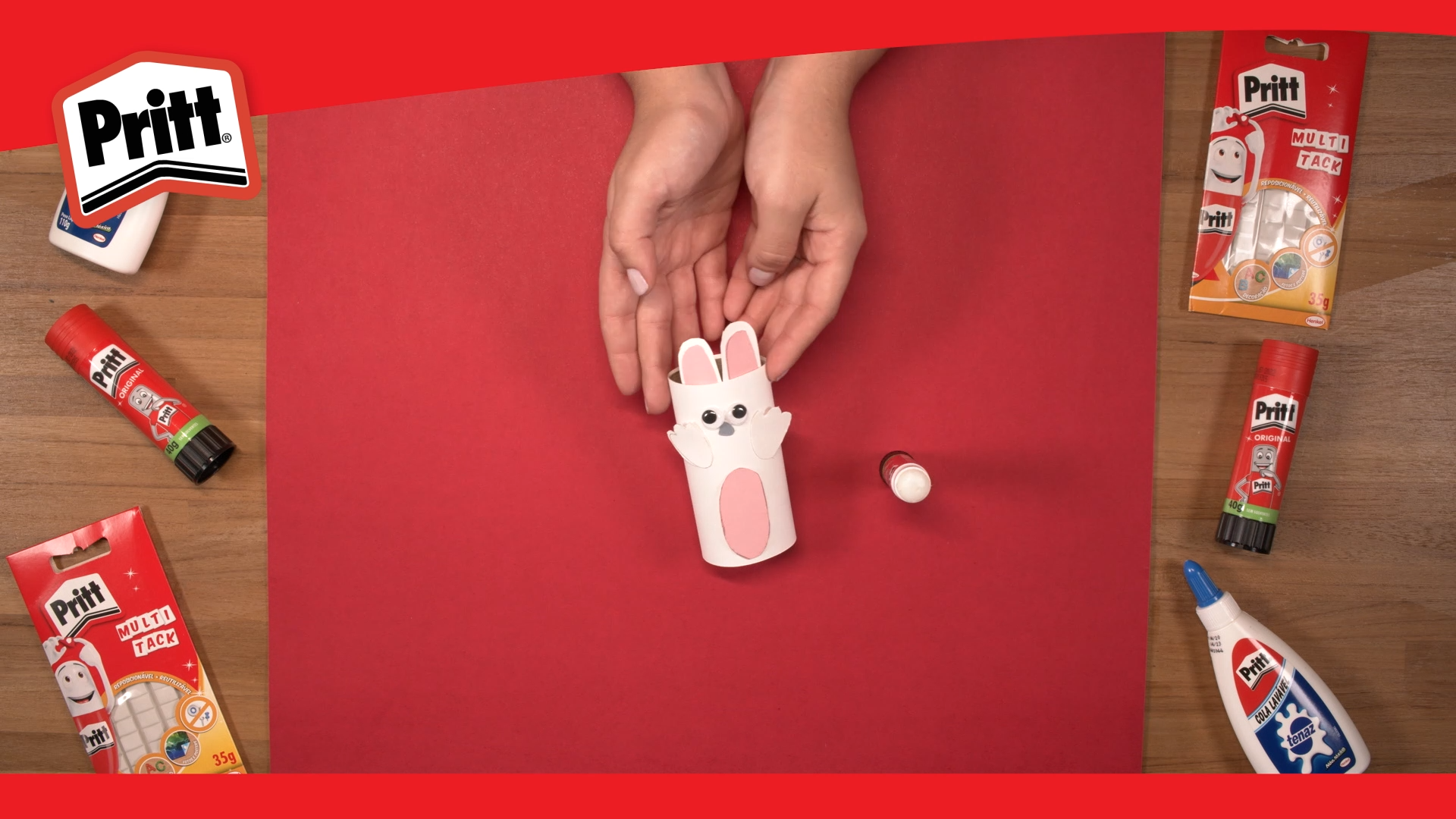 Passo 3: coelho com os recortes das orelhas, patas, olhos e detalhe da barriga já colados