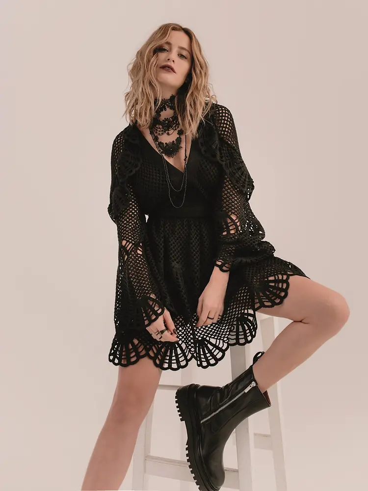 Look de Salão de Beleza especial América Latina - Dark Romance - Lili