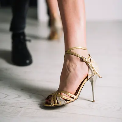 Imagem de um sapato de salto alto