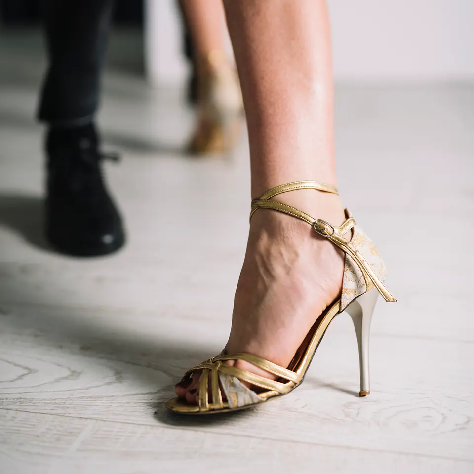 Imagem de um sapato de salto alto