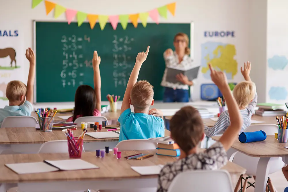 Crianças brincando na pré-escola