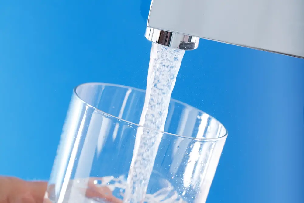 A Henkel oferece aos fabricantes de sistemas de filtragem um amplo portfólio de soluções de alto desempenho, por exemplo, para tratamento de água.