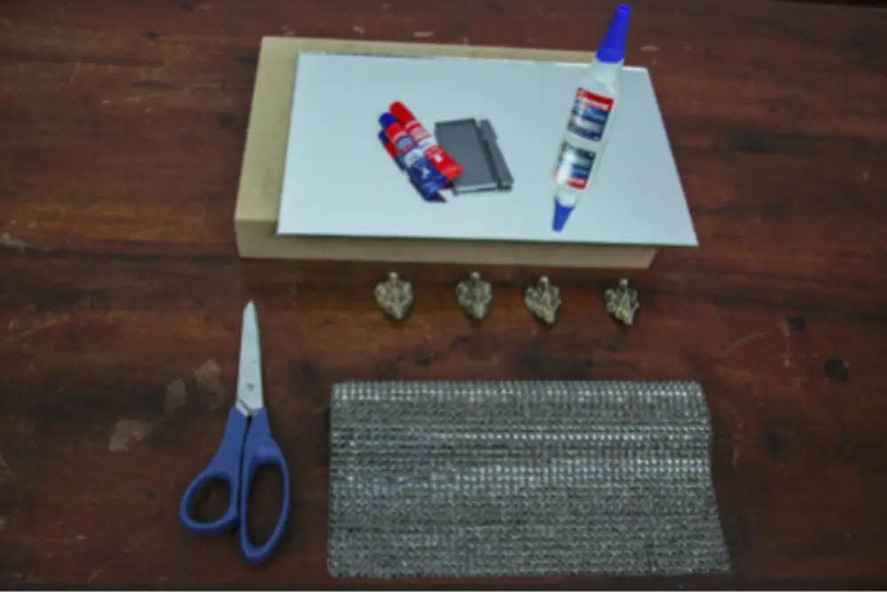 Mesinha decorativa materiais
